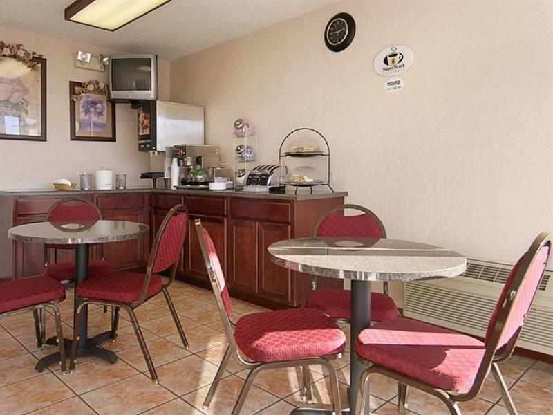 ซูเปอร์ 8 บาย วินด์แฮม โอคลาโฮมา แฟร์กราวด์ Motel โอคลาโฮมาซิตี้ ภายนอก รูปภาพ