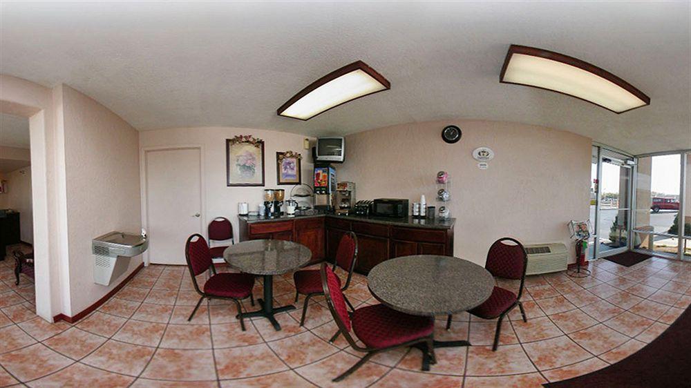 ซูเปอร์ 8 บาย วินด์แฮม โอคลาโฮมา แฟร์กราวด์ Motel โอคลาโฮมาซิตี้ ภายนอก รูปภาพ