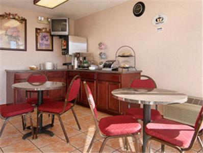 ซูเปอร์ 8 บาย วินด์แฮม โอคลาโฮมา แฟร์กราวด์ Motel โอคลาโฮมาซิตี้ ภายนอก รูปภาพ